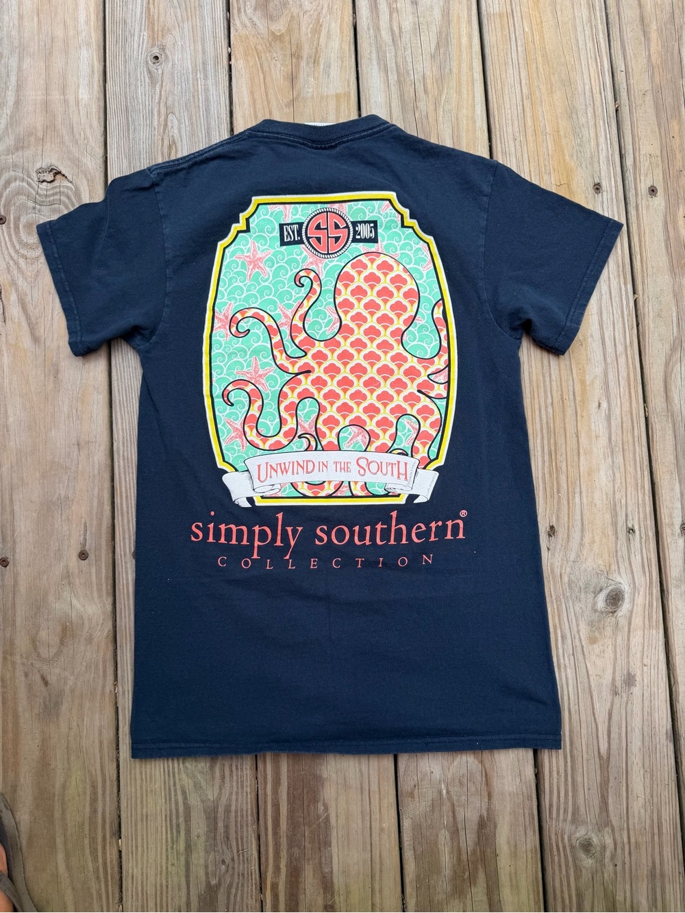 Simply Southern Navy Octopus “Unwind in the South” T-shirt Size Small